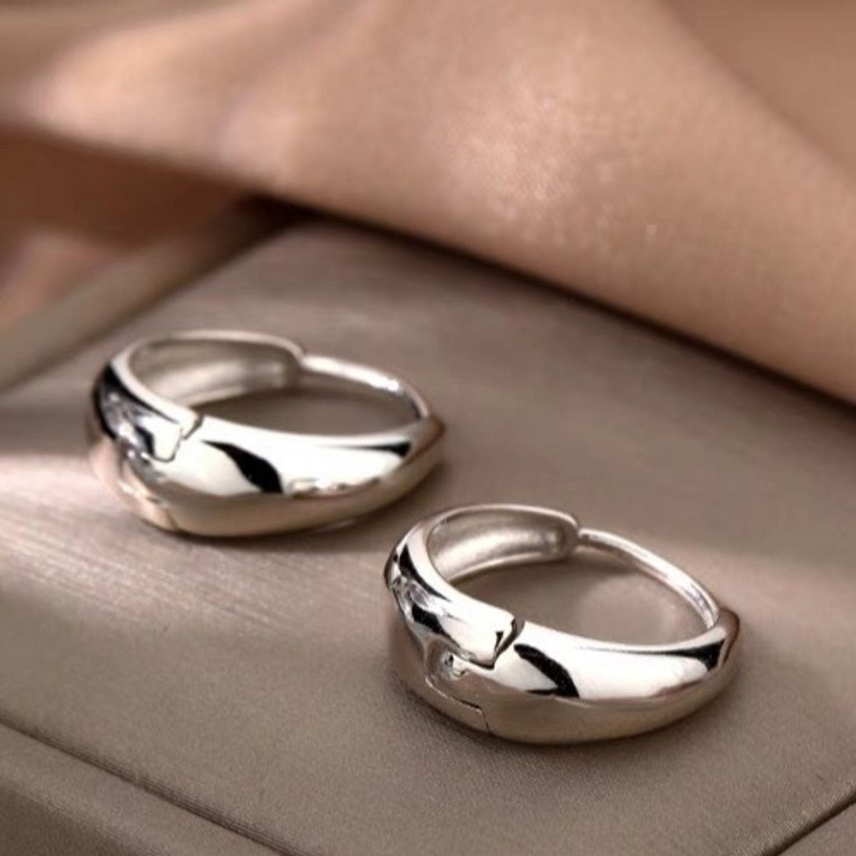 Lightweight Hoop Earrings
