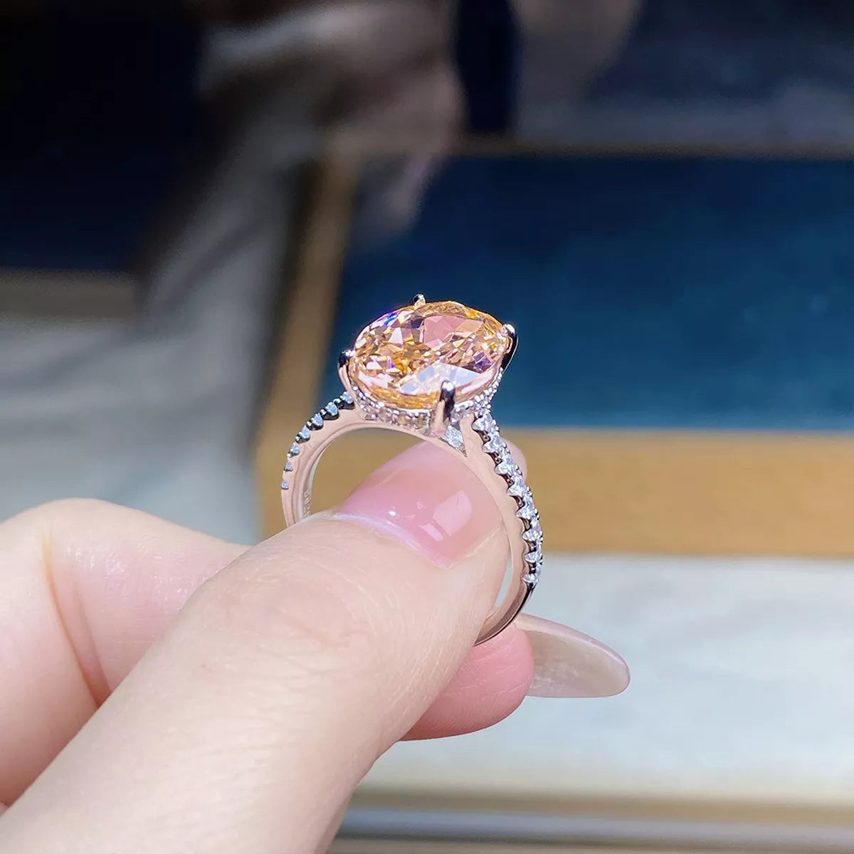 925 Sterling Silver Zircon Oval Ring